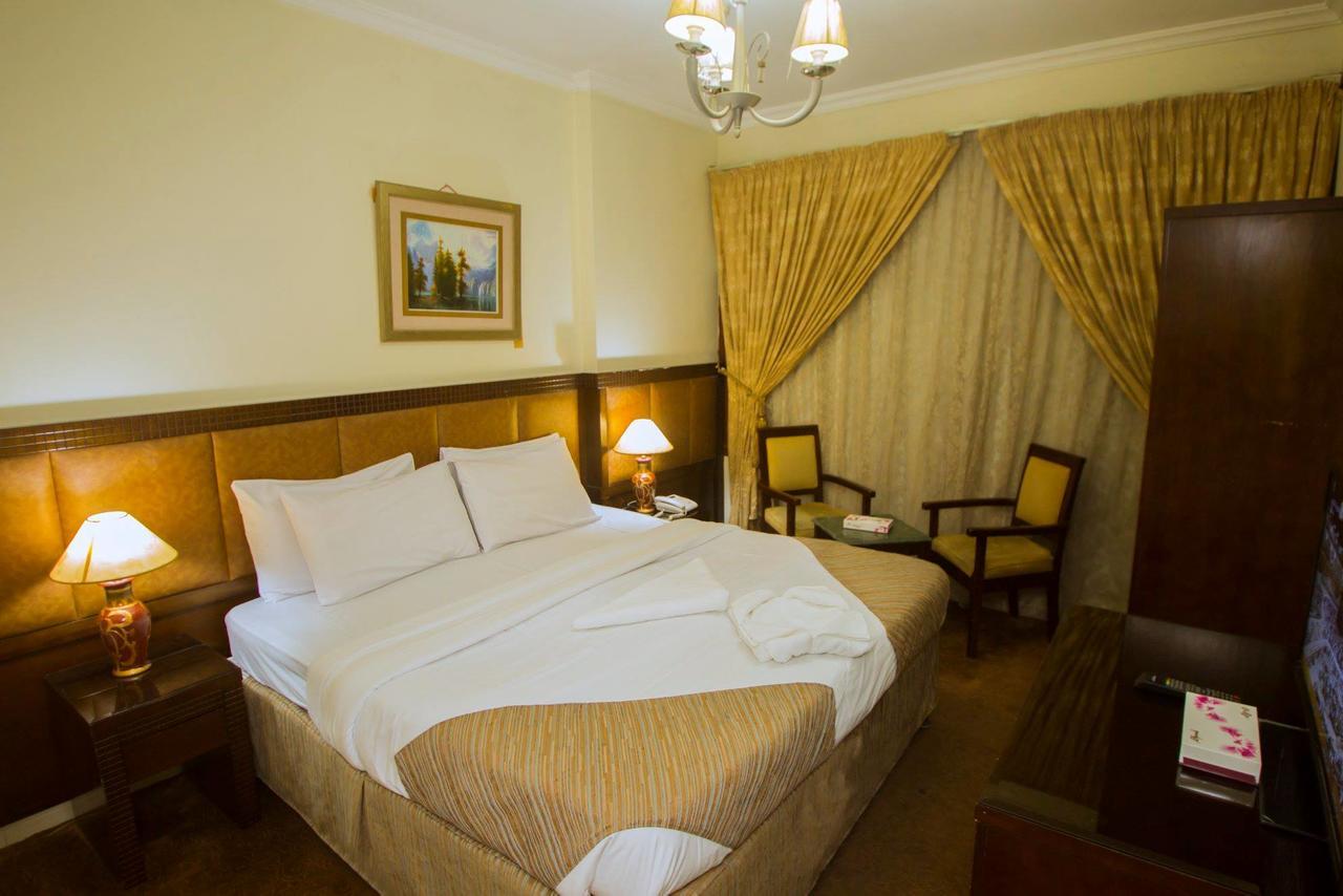 Anwar Al Zahraa Hotel Medina ภายนอก รูปภาพ